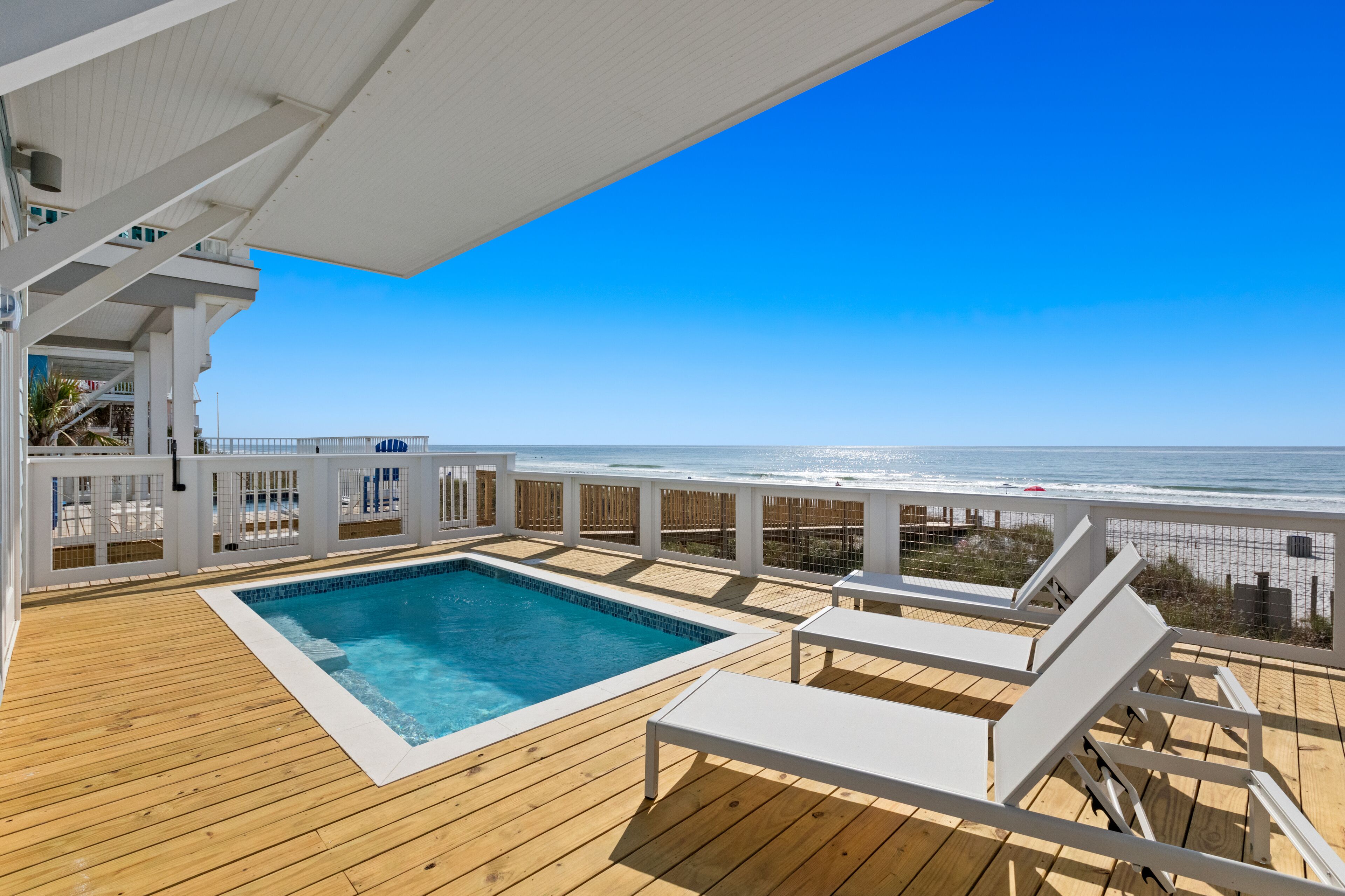 Oceanfront home with pool, stunning ocean views, washer/dryer & central AC