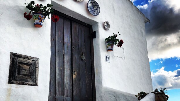 Exterior - Cottage - Sleeps 4 - Pet Friendly - Patio (Olvera)