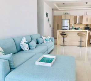 Smart-TV, Netflix, Streaming-Dienste, Stereoanlage