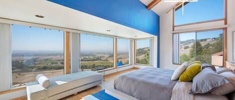 4 Schlafzimmer, Schreibtisch, Bügeleisen/Bügelbrett, Reisekinderbett