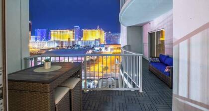 2100 SqFt Penthouse Suite W/ Strip Views! POOL GYM