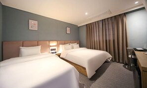 1 bedroom, desk, laptop workspace, blackout curtains