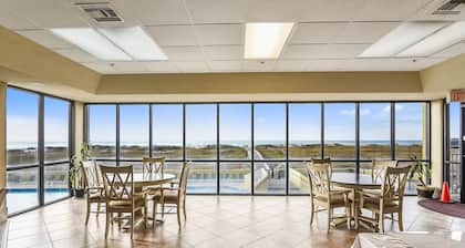 Beautiful Beachfront Luxury Condo | Amazing Views of Gulf | My Beach Getaways