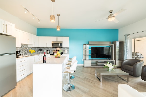 Kitchen & living room