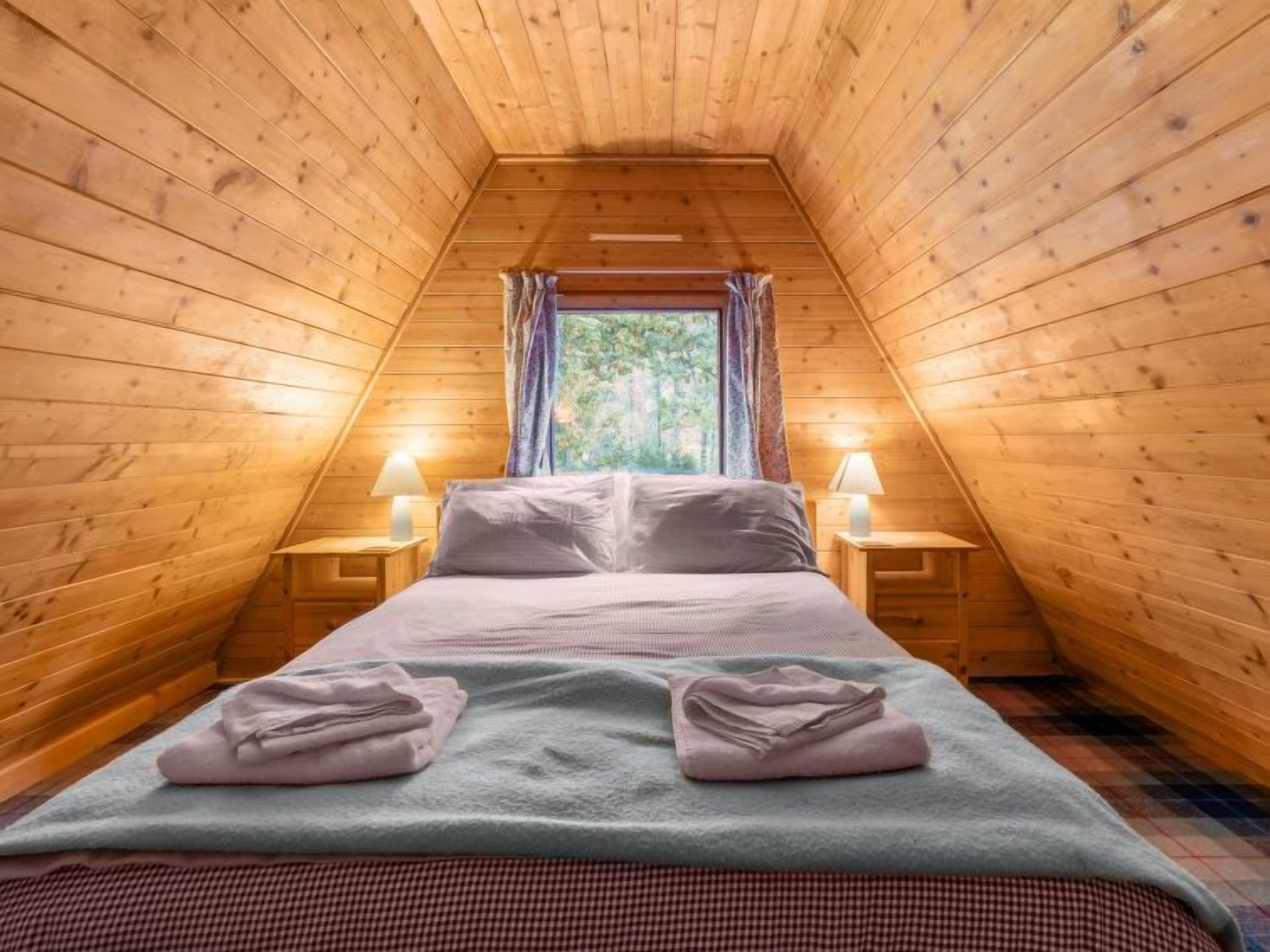 2 bedrooms, internet