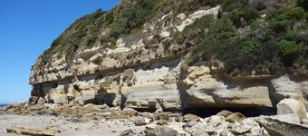 Black Bluff View Retreat - a large comfortable 5 bedroom house on 40 hectares.