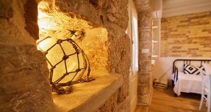 TeGo's Stone House Komiza