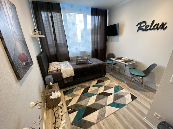 1 bedroom, WiFi, bed sheets