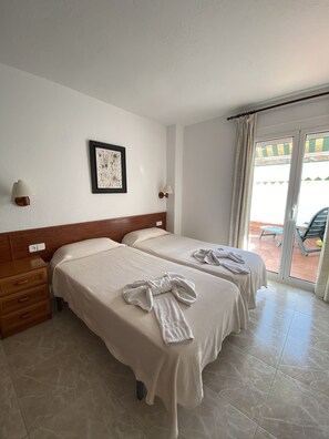 1 bedroom, WiFi, bed sheets