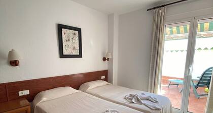 IDEAL APARTMENT FOR 2 WITH TERRACE