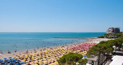 Comfort with terrace at Grado Pineta