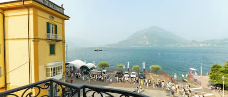 Family Apartment, Multiple Bedrooms, Lakeside (Bella Varenna) | Balcony