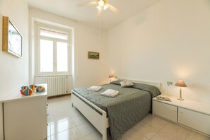 Familienapartment, Mehrere Schlafzimmer, Seeseite (Bella Varenna) | Ausblick vom Zimmer