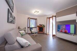 21-Zoll-Flachbildfernseher mit Digitalempfang, Fernseher