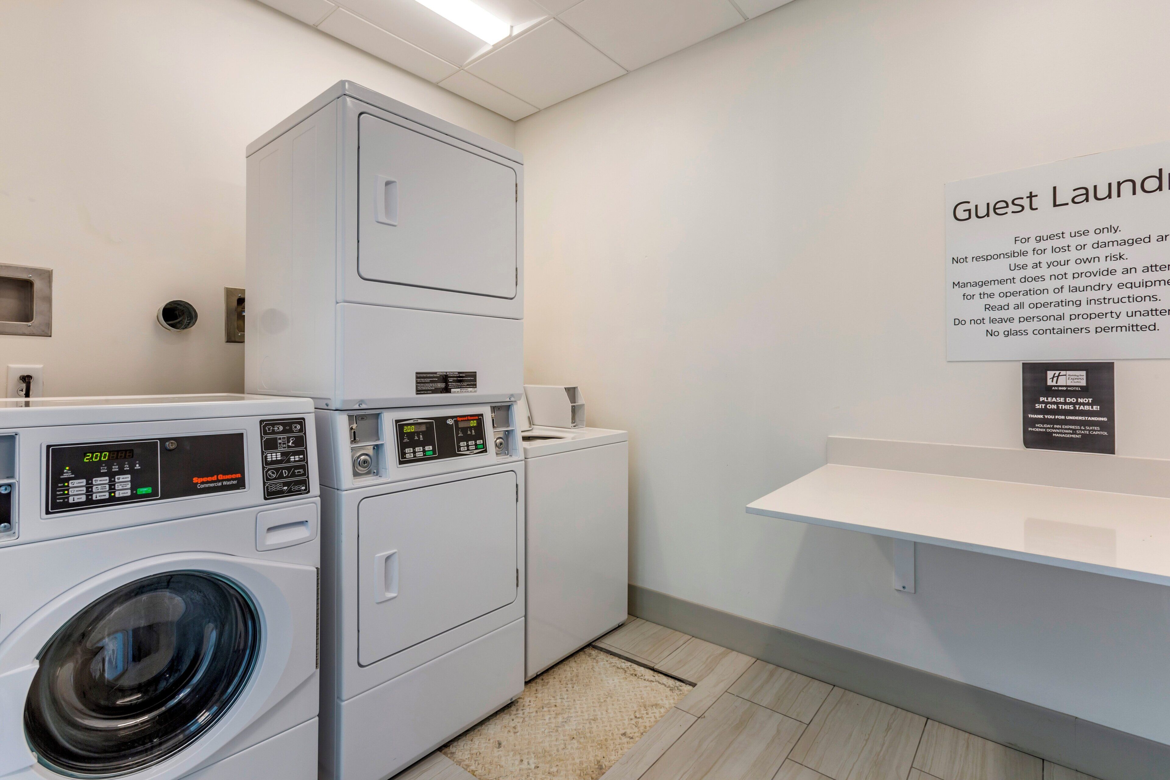 Photo - Holiday Inn Express & Suites Phoenix Dwtn - State Capitol by IHG