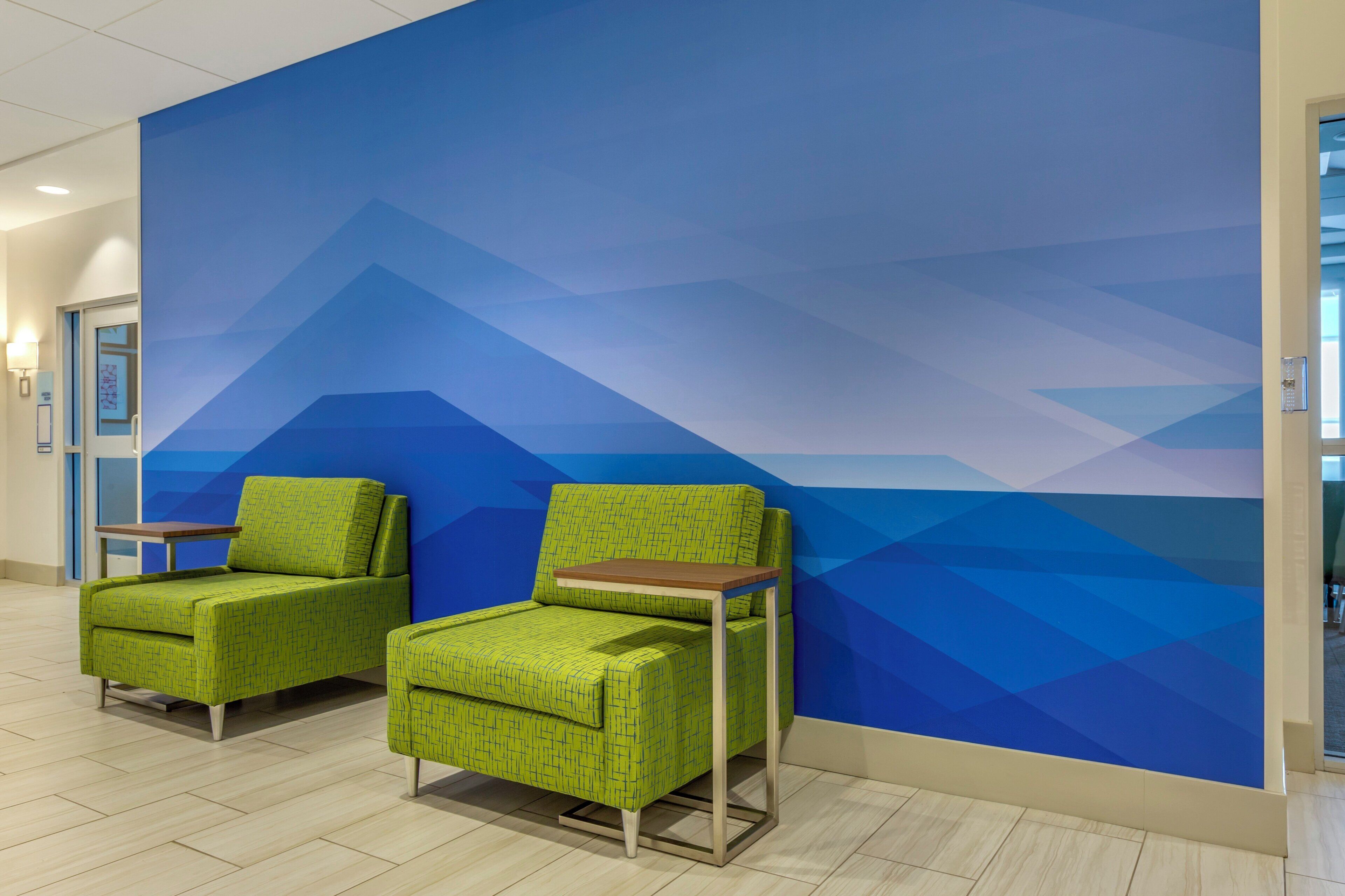 Photo - Holiday Inn Express & Suites Phoenix Dwtn - State Capitol by IHG