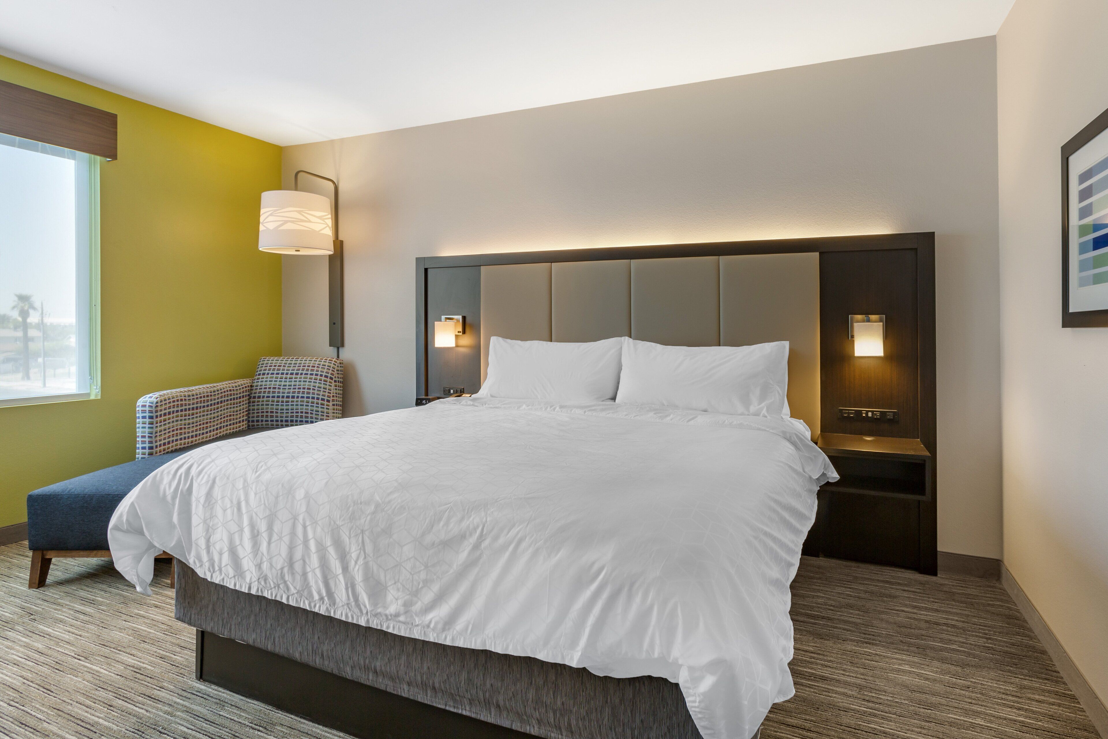 1 bedroom, desk, laptop workspace, blackout curtains