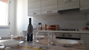 Private kitchen - Charming Holiday Home Near The Beach With A Terrace Parking Available, Pets (San Foca)