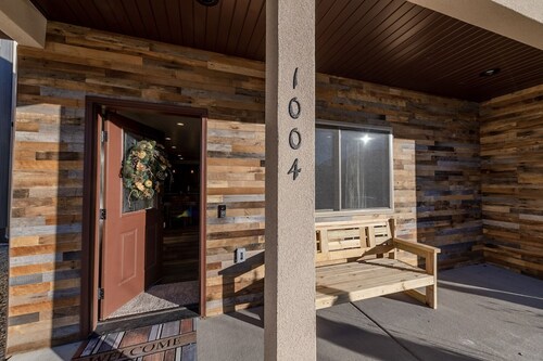 River Valley Retreat- Dog Friendly, Minutes to Monarch Mountain