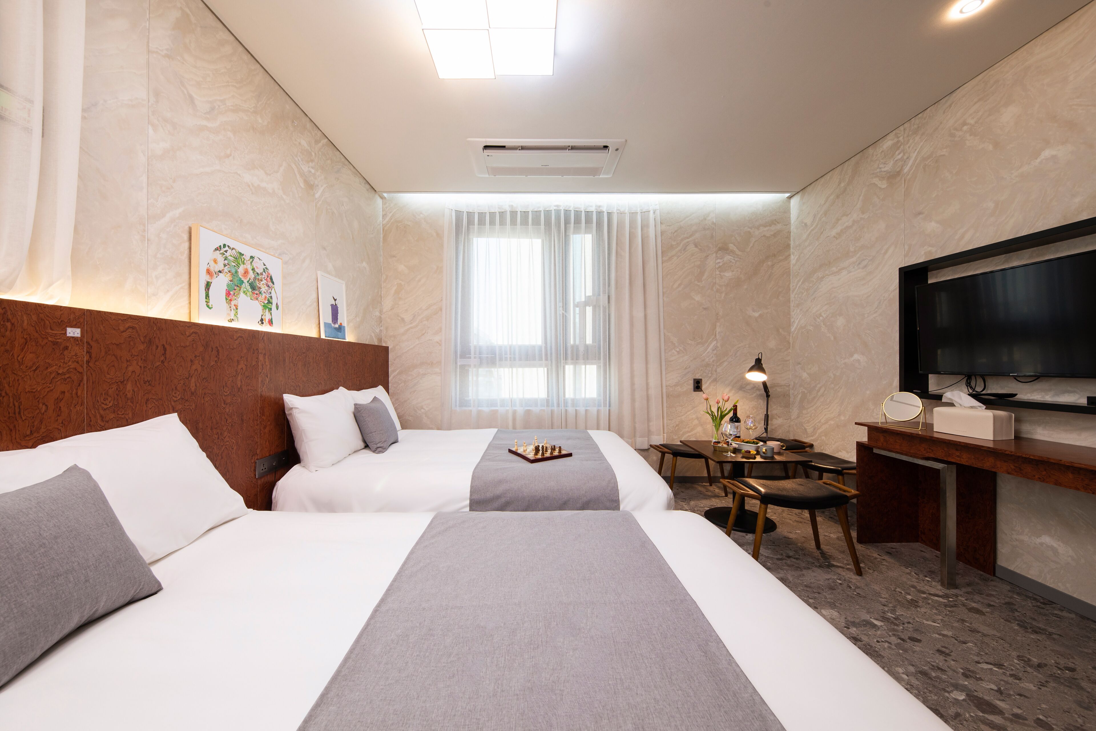 superior family room | 1 bedroom, soundproofing, iron/ironing board, free wifi