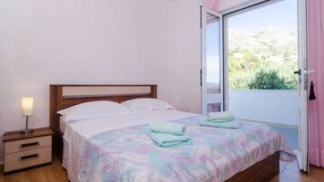 Double Room (Double Room with Balcony and Sea View)