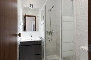 Shower, hair dryer, towels - Marina Pearl - Vilamoura (Vilamoura)