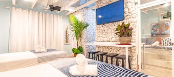 Butterfly Cottage at Viking Hill Resort with Pool