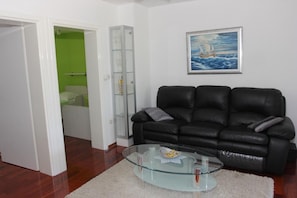 Maison (Three Bedroom Holiday Home with Pool) | Salle de séjour