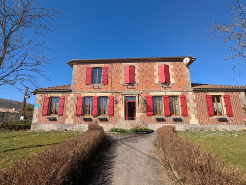 Charming 3-Bedroom Cottage in Verdant Futeau, Near Verdun and Châlons-en-Champagne