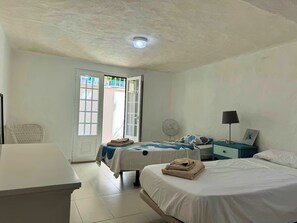 6 bedrooms, iron/ironing board, free WiFi, bed sheets