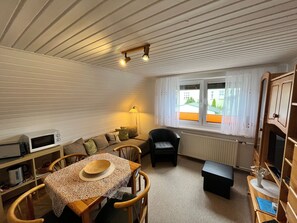 Unclassified image, 3 of 24, button