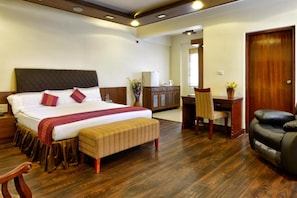 Egyptian cotton sheets, premium bedding, Select Comfort beds, minibar