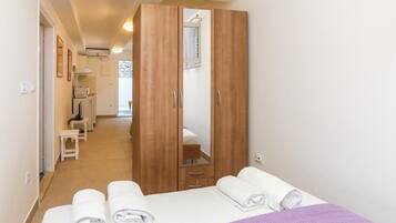Studio (Studio with terrace and with Sea View) | Property amenity