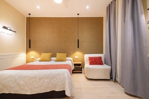 Superior Double Room | Down comforters, minibar, individually decorated, individually furnished - Cálamo Guesthouse (Madrid)