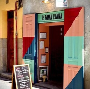 Exterior - Cálamo Guesthouse (Madrid)