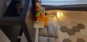 Unclassified image, 4 of 26, button