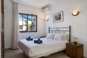 3 Schlafzimmer, Bügeleisen/Bügelbrett, kostenloses WLAN, Bettwäsche