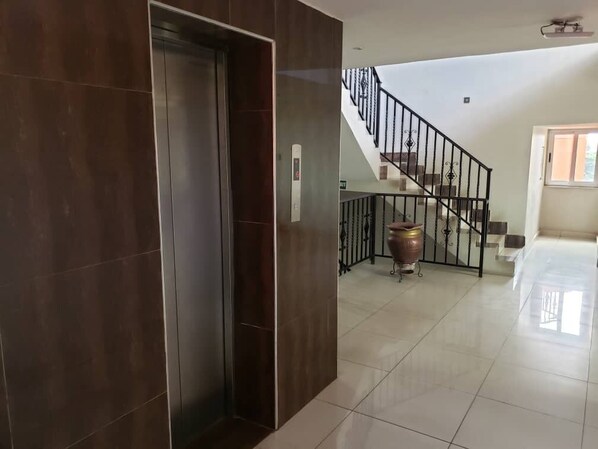 Reception - Shiela's Villa (Accra)