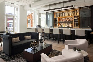 Bar (on property) - Fairfield Inn & Suites Madison Historic Eagle Cotton Mill (Madison)
