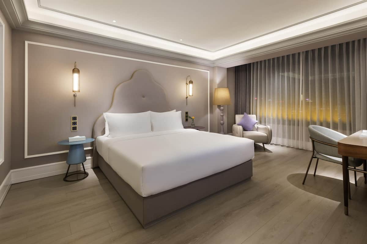 Deluxe Suite, 1 Katil Raja (King) | Bar mini, kalis bunyi, Wi-fi percuma