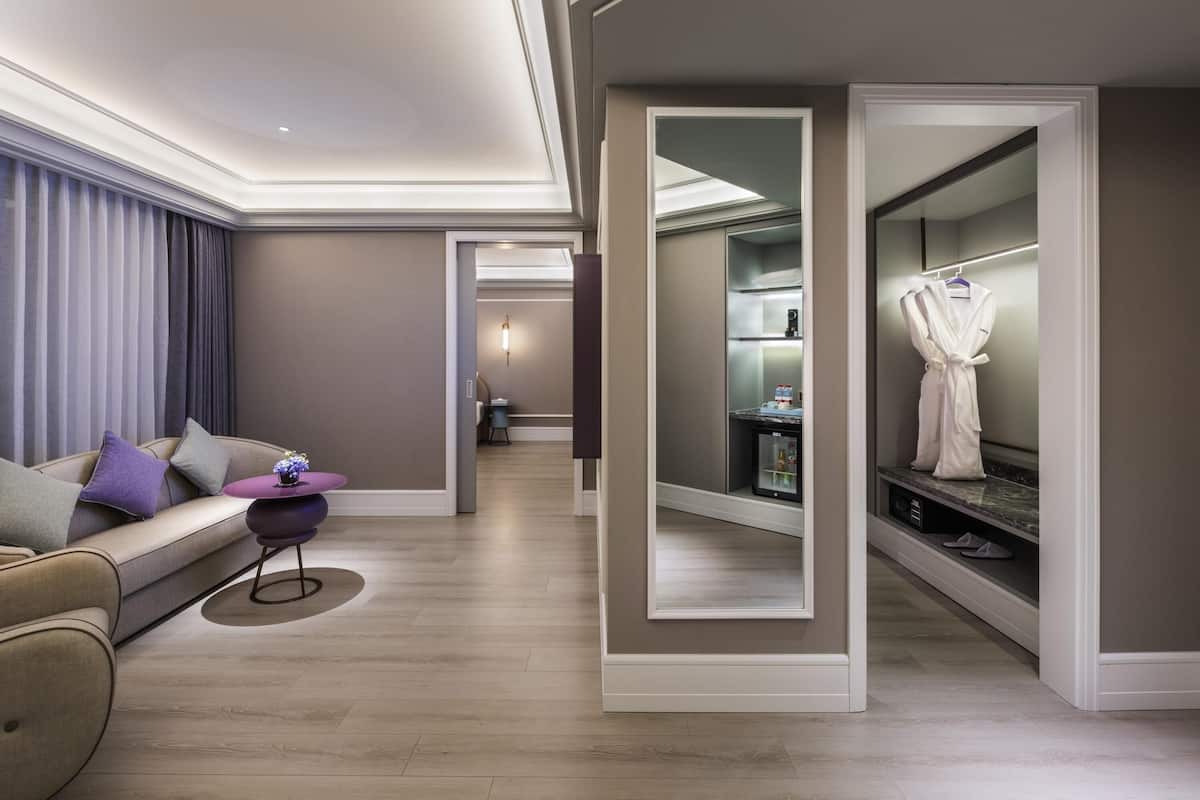 Suite superior, 1 cama de matrimonio grande | Minibar, sistema de insonorización, wifi gratis