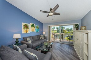 TV - Vista Verde W Life is Good but...'Island Life' is Better (St. Petersburg)