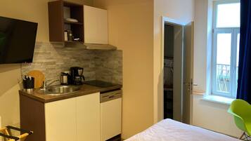 1 Schlafzimmer, Zimmersafe, Schreibtisch, kostenloses WLAN