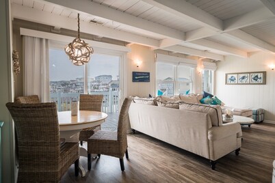 Palmetto Paradise 3 Bedroom Home by RedAwning