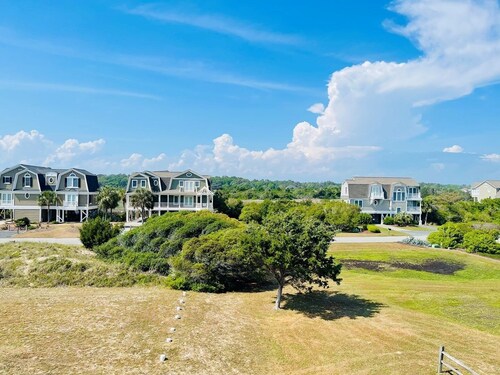 The Skipper 2 Bedroom Condo by RedAwning