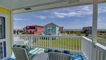 Condo, 2 Bedrooms | Balcony