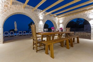 Outdoor dining - Villa private pool, panoramic view! (Volimes, zakinthos)