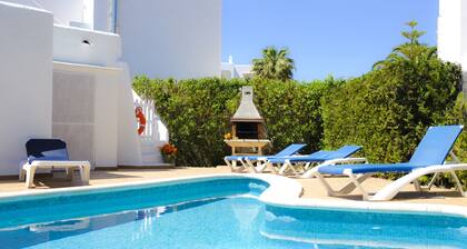 Maison simple Corb Mari, 6 personnes, piscine et jardin Ă 200 mĂštres de la plage