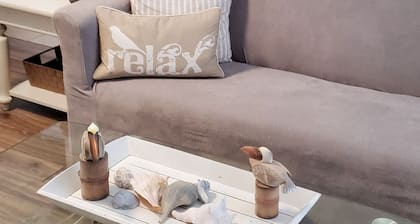 Cozy updated cottage located downstairs and Steps away from beach access 9N.