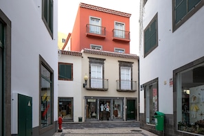 Esterni